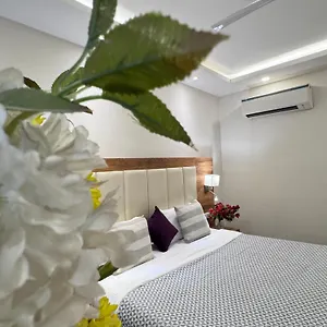 Golf View Suites-golf Course Road 3*, Gurgaon India